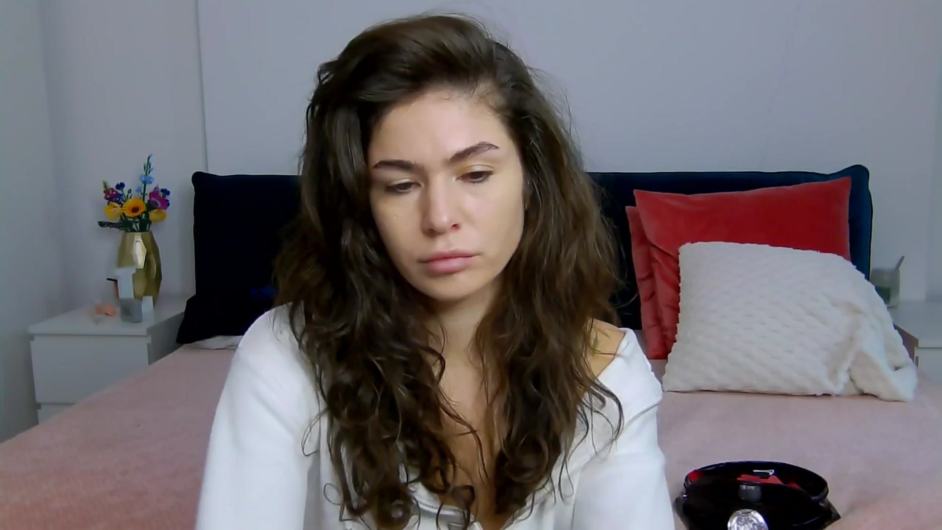 NaiaaBee video thumbnail