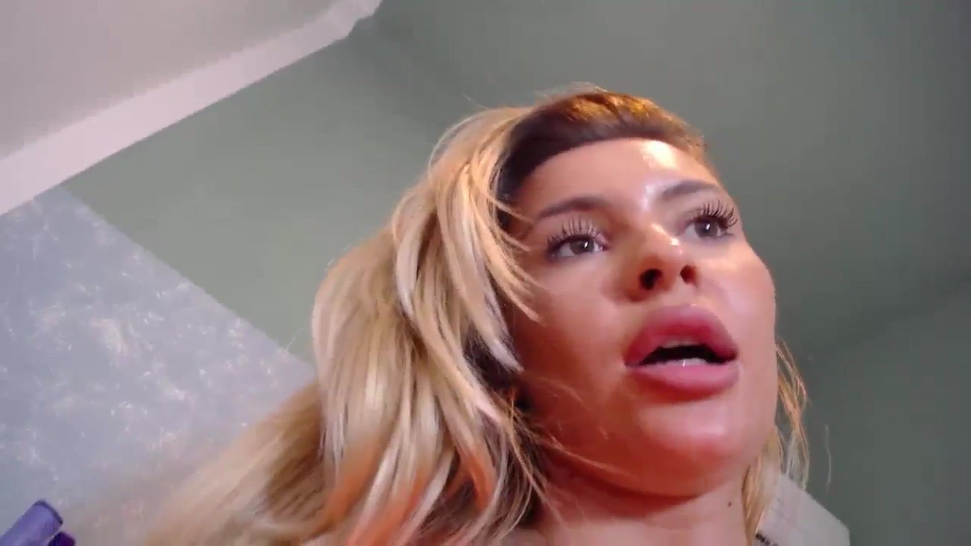 EmilyLax video thumbnail