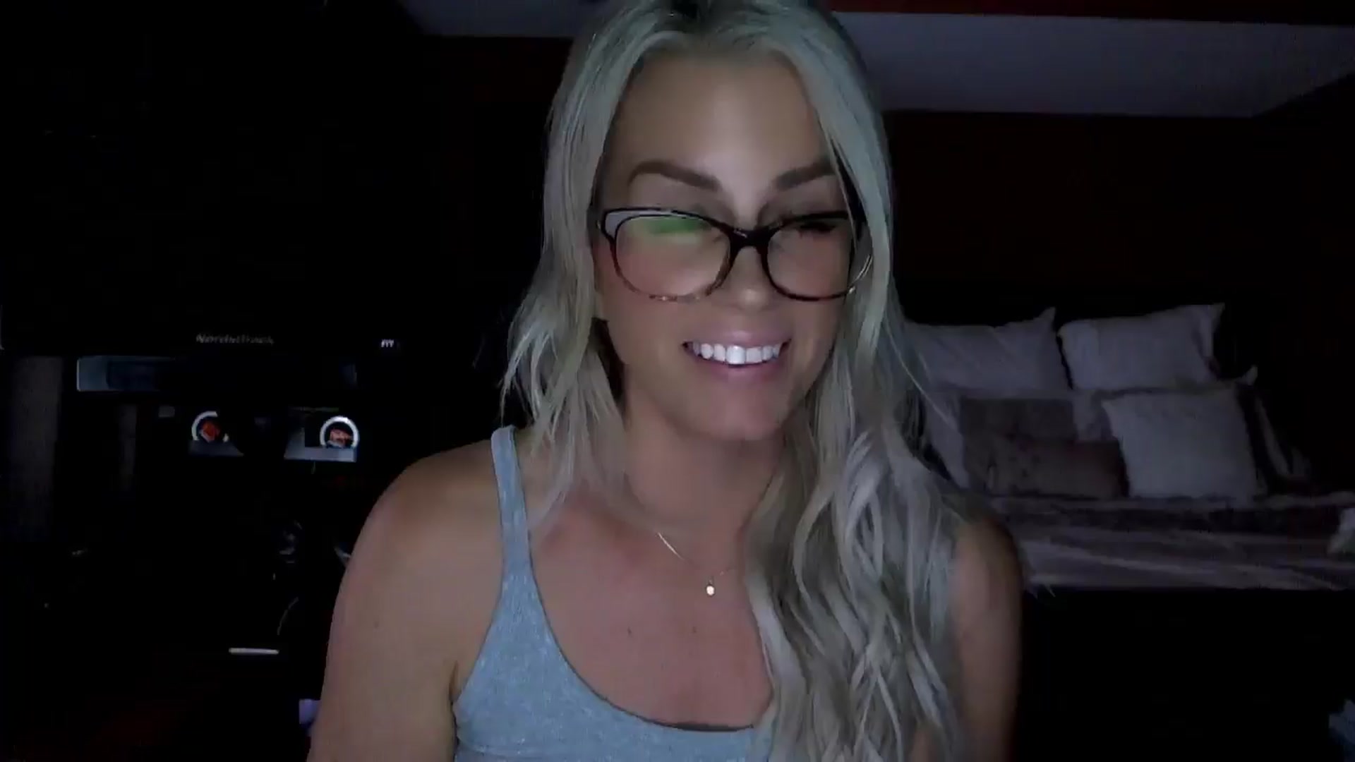 Cora9 video thumbnail