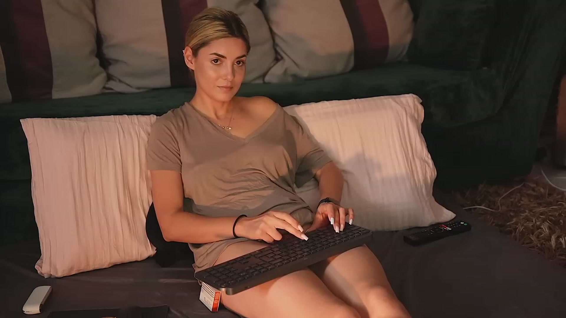 Allie_Synn video thumbnail
