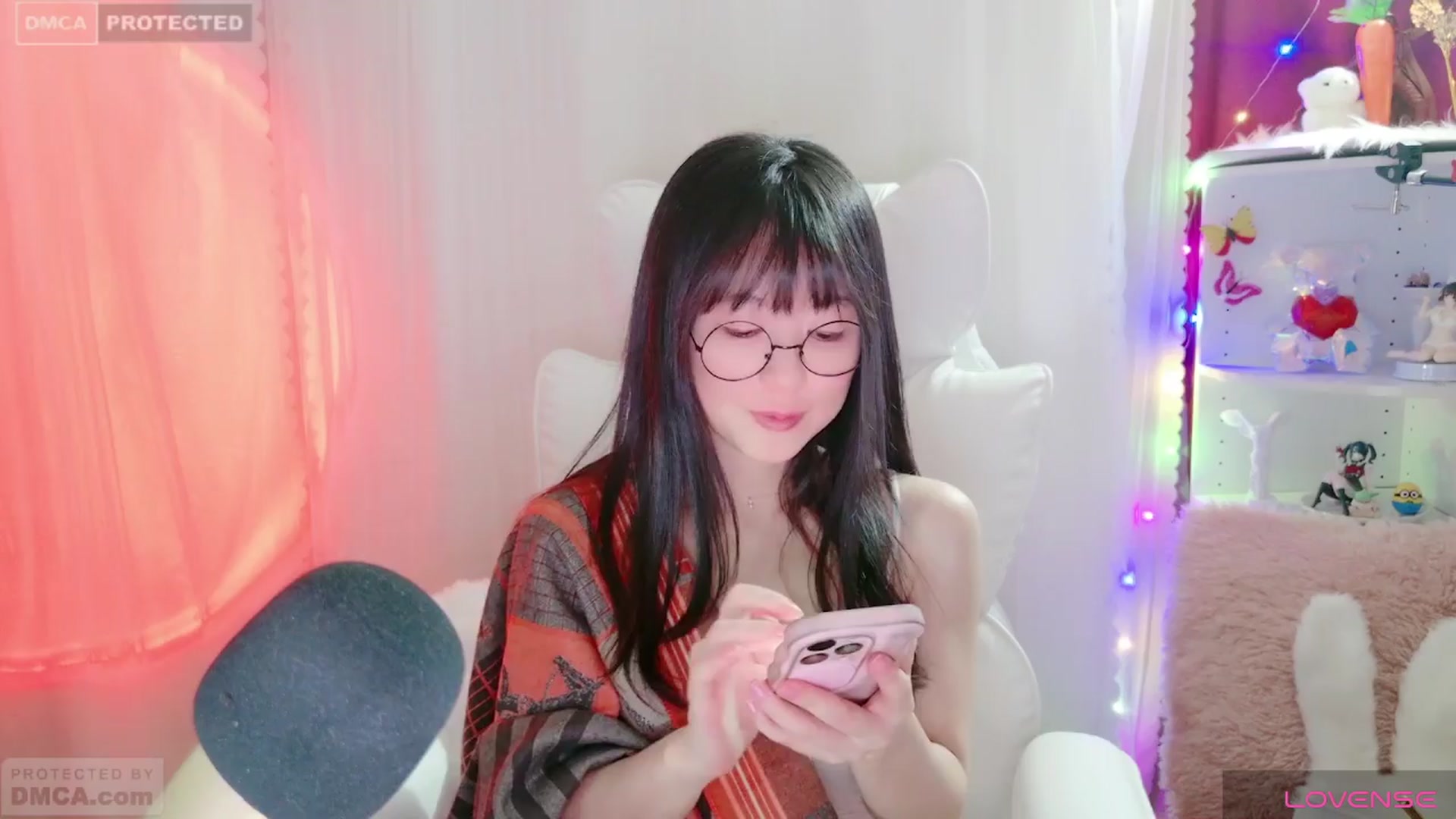 meows video thumbnail