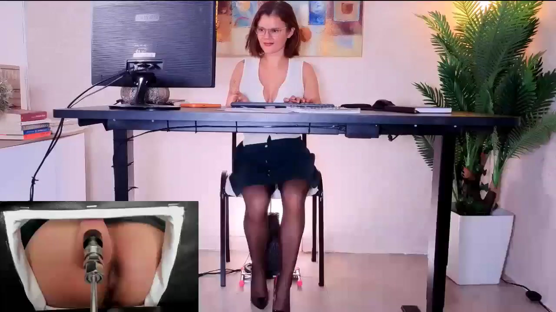 AngelaM video thumbnail