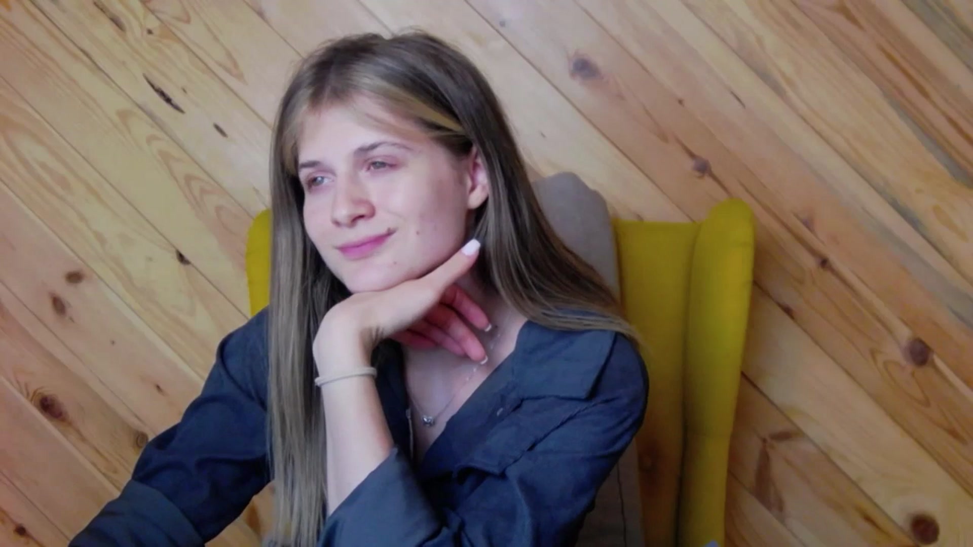 Miss_L video thumbnail