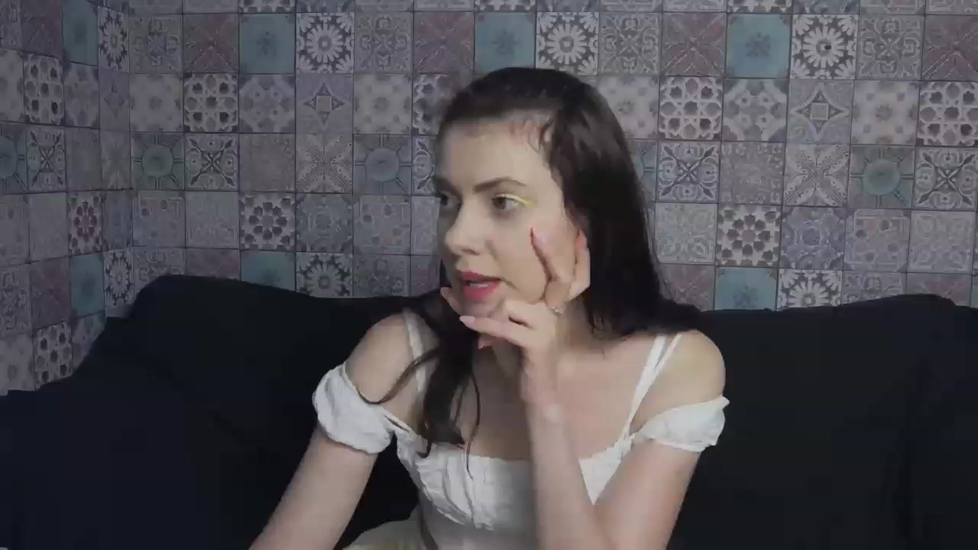 MissAracely video thumbnail