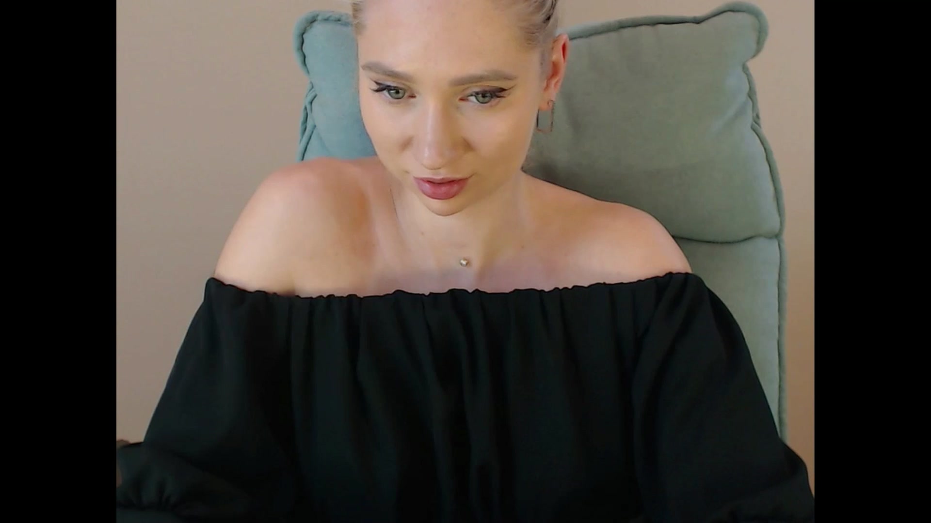 Miss_Sylvia video thumbnail