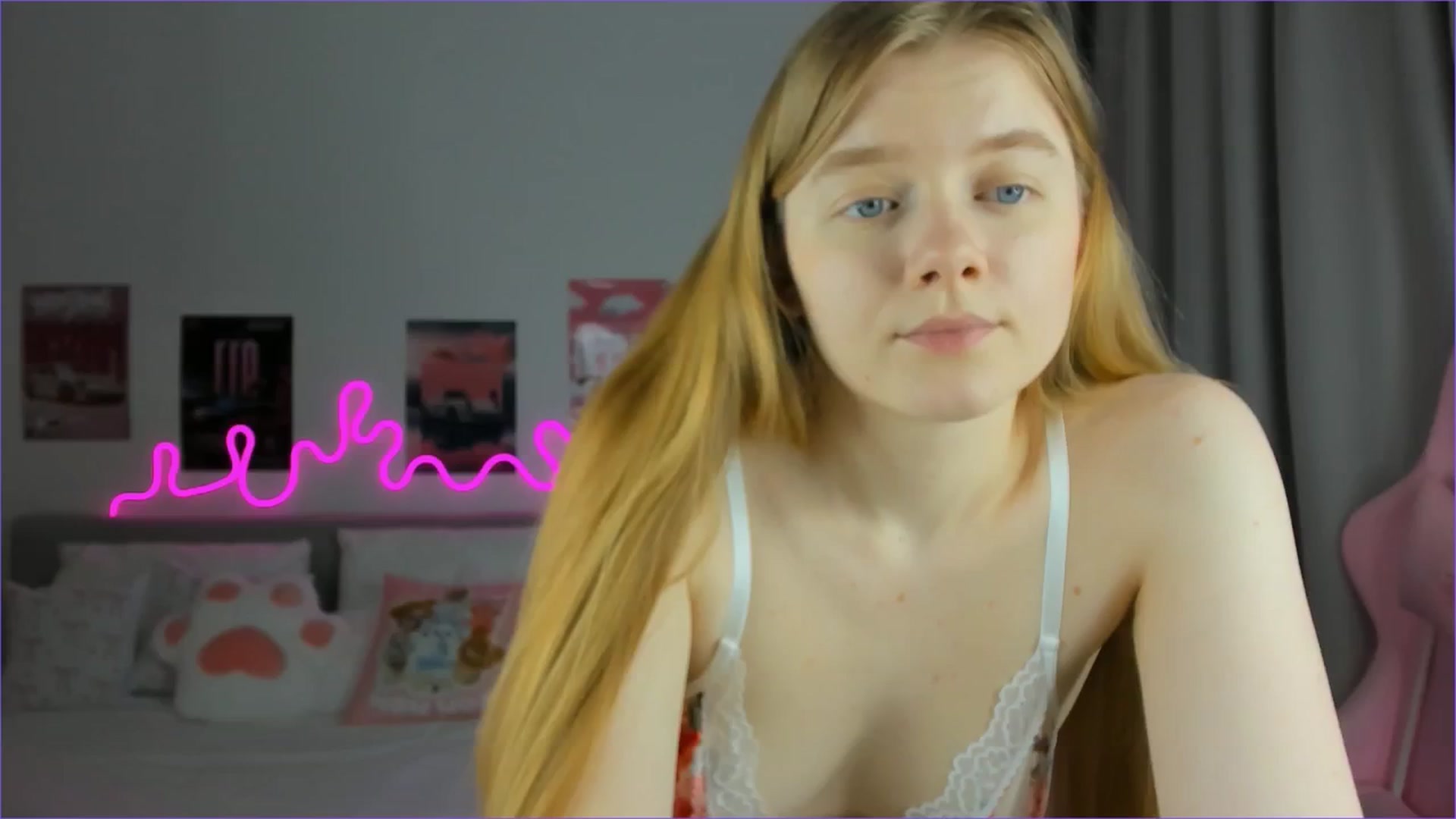 Evievil video thumbnail