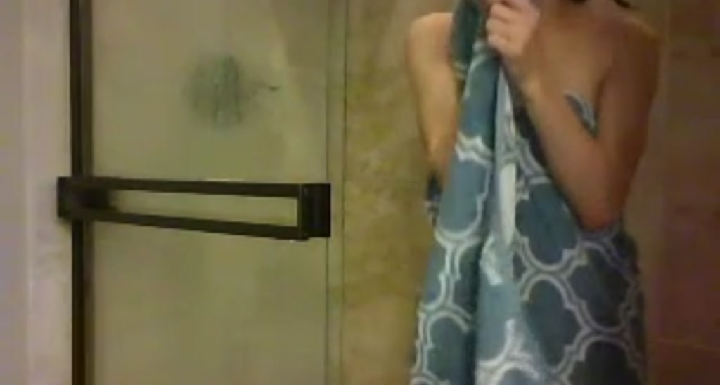 le_lea video thumbnail
