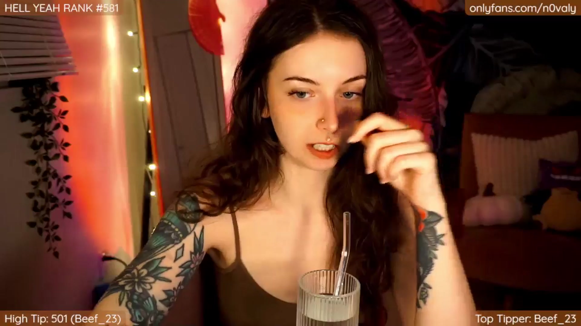 N0valy video thumbnail