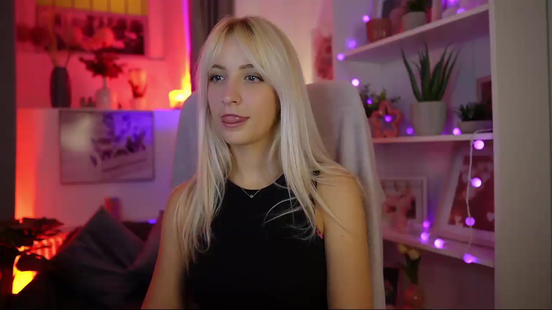 Lucy_Cutie video thumbnail