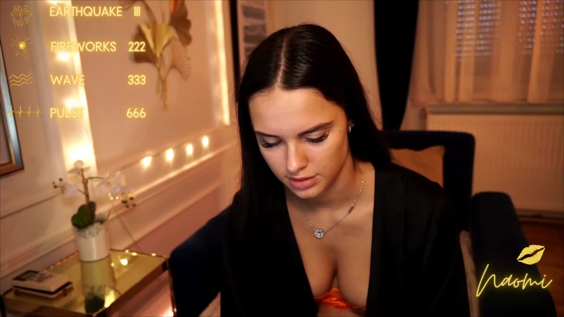 cinnabellee video thumbnail
