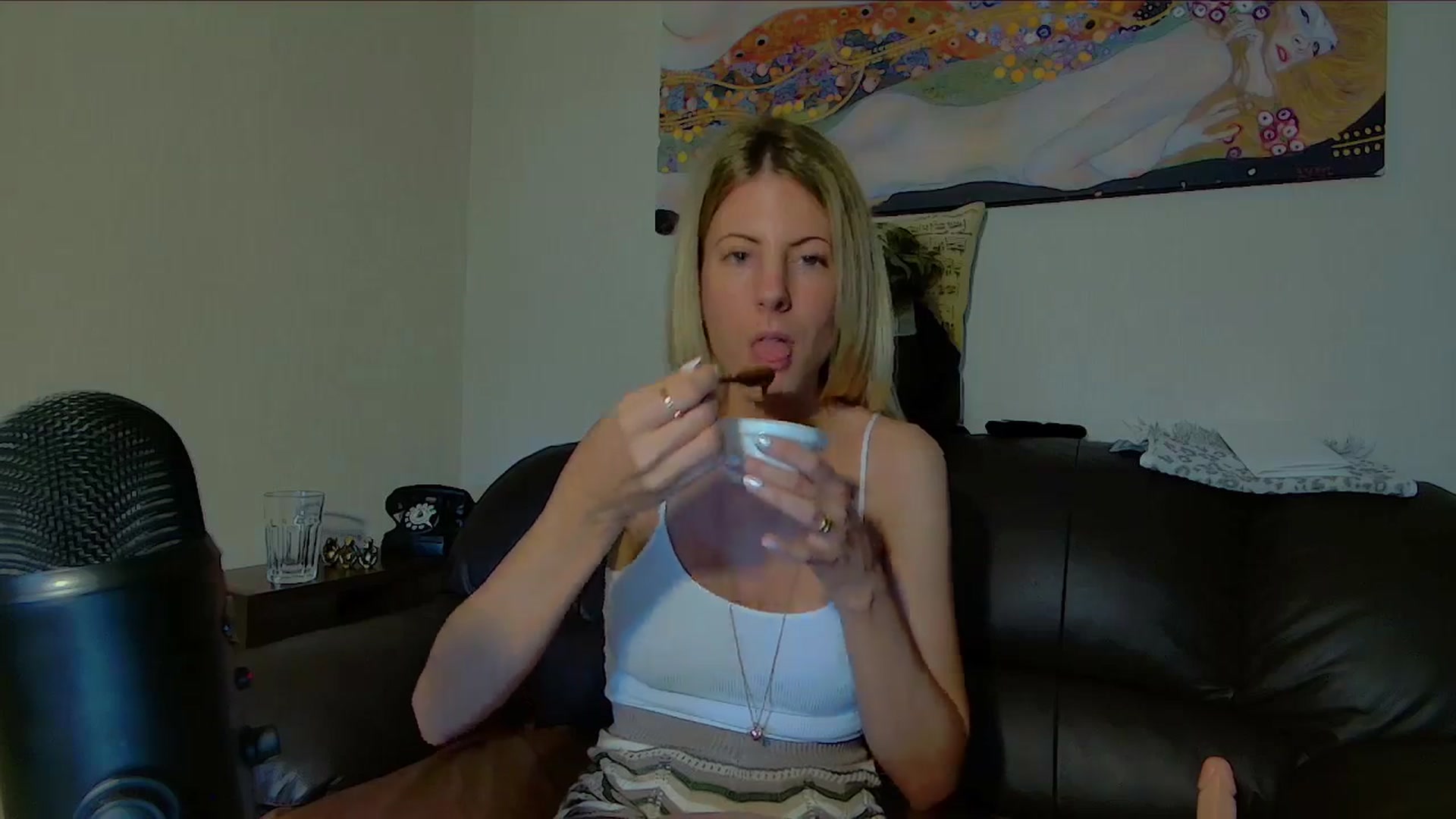 Helenadoll video thumbnail