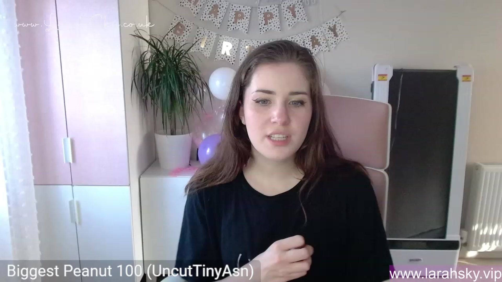 Larah_Sky video thumbnail