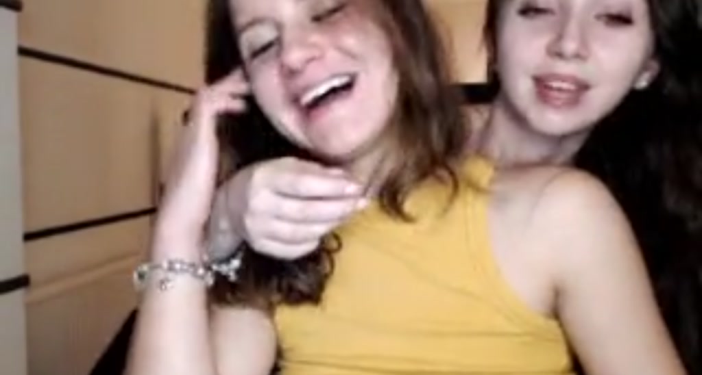 PetiteMolly video thumbnail