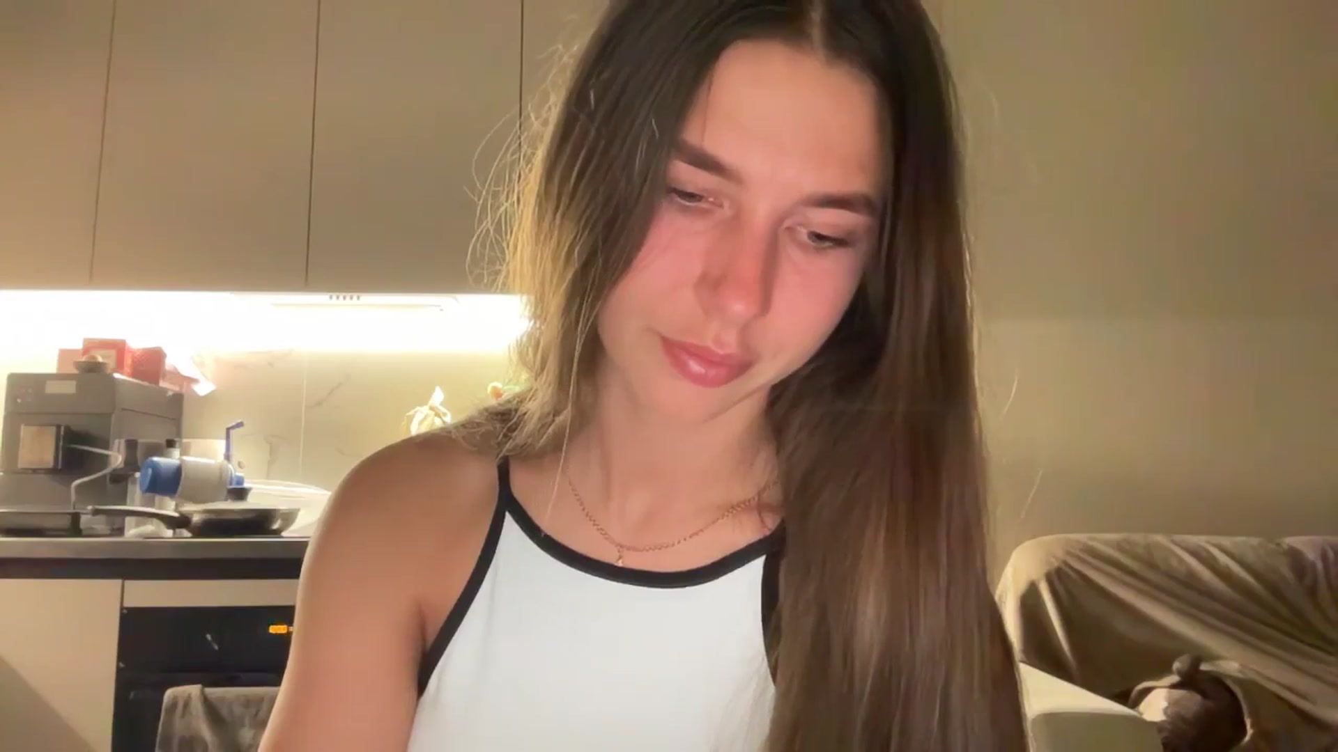 kissfreeze video thumbnail