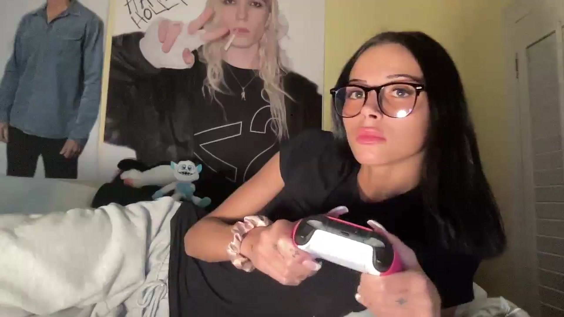 Alliefrost video thumbnail