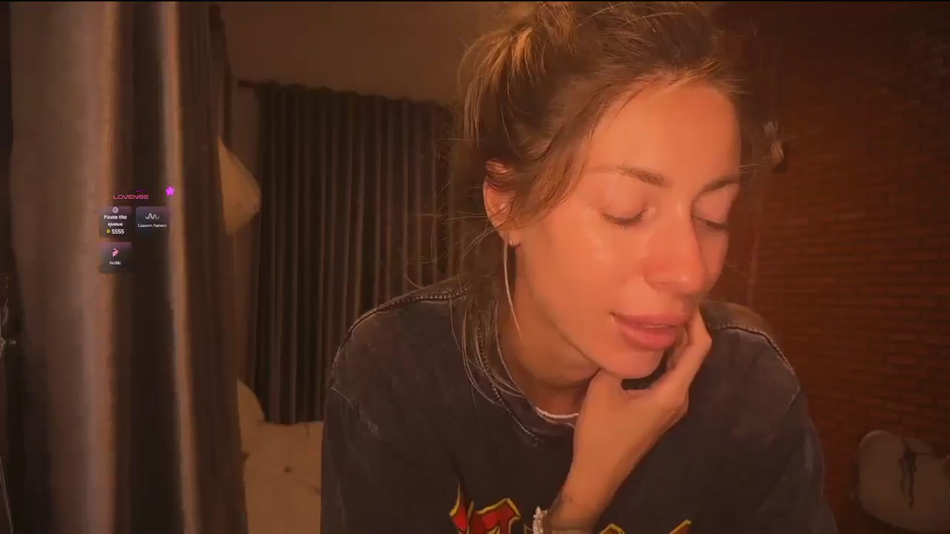 A_r_t video thumbnail