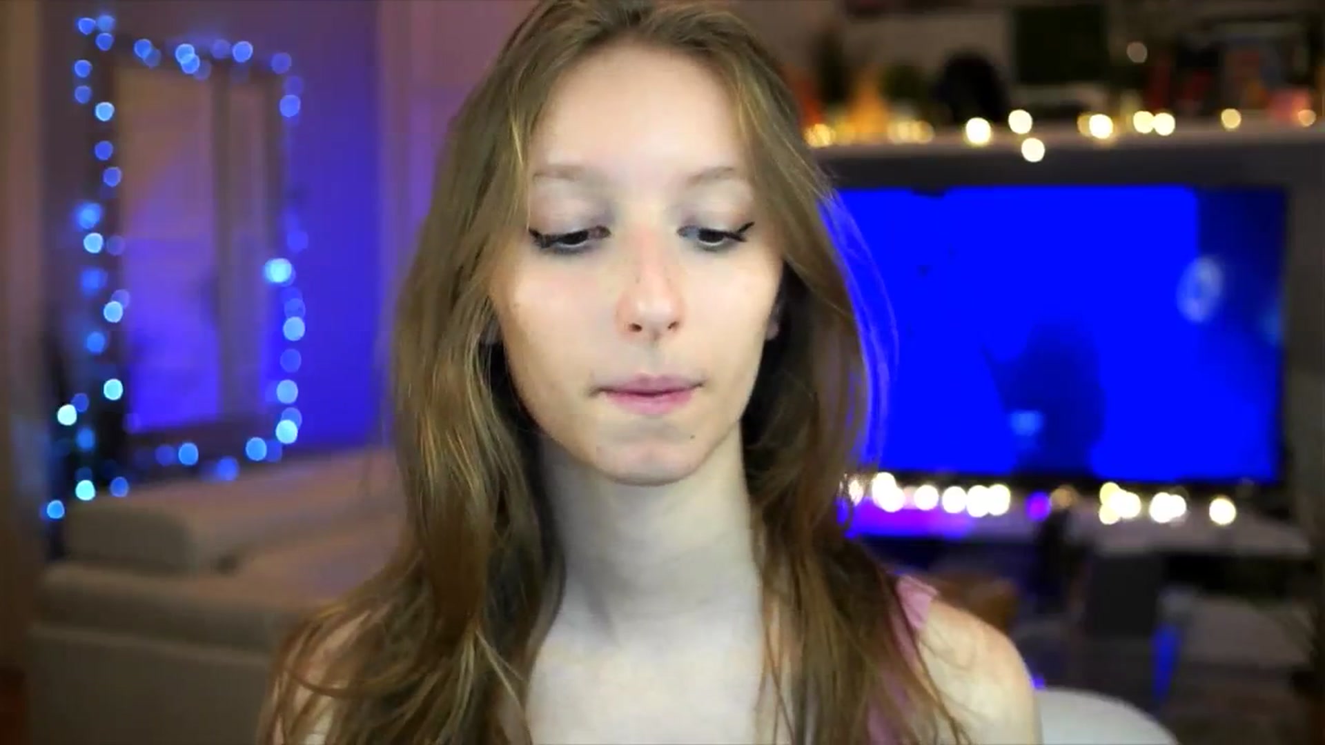 Kira9 video thumbnail