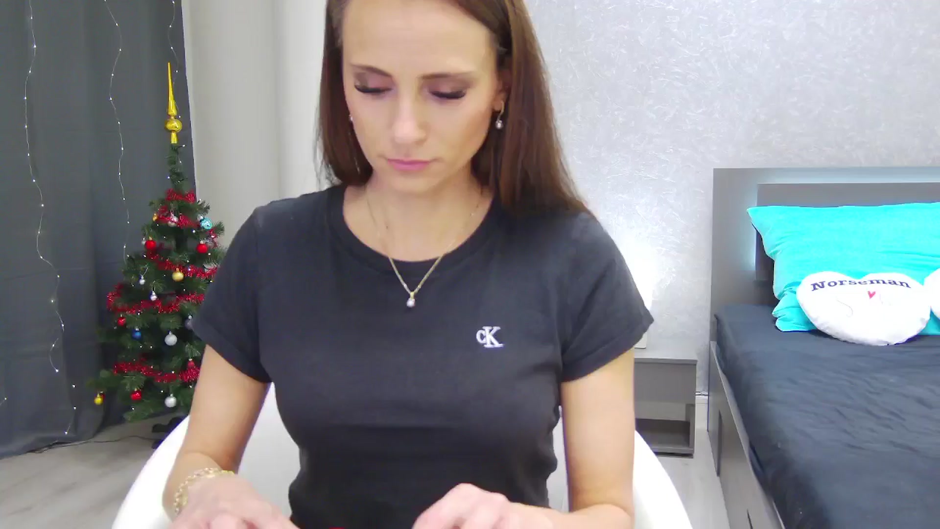 CuteSisi video thumbnail