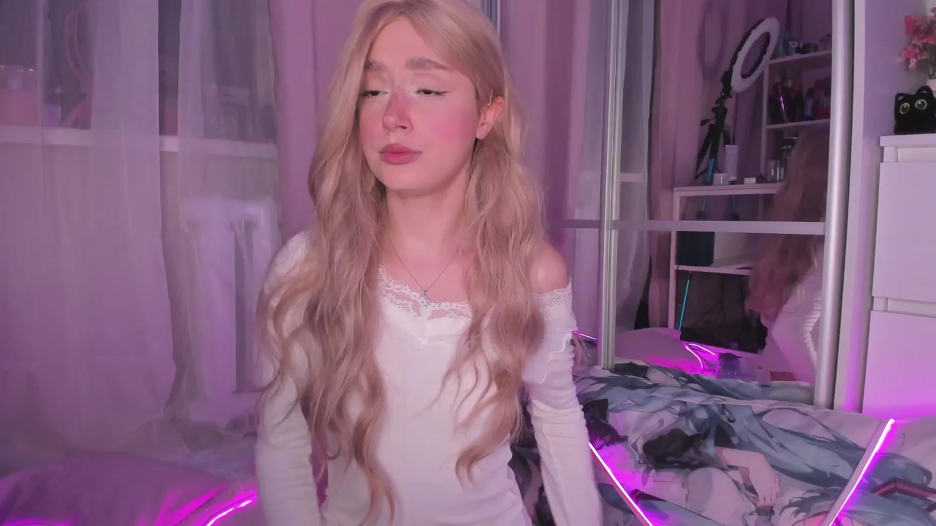 AliceXsweeT video thumbnail