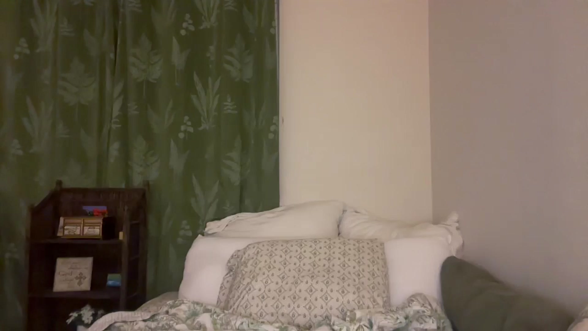 SarahBttrfly video thumbnail