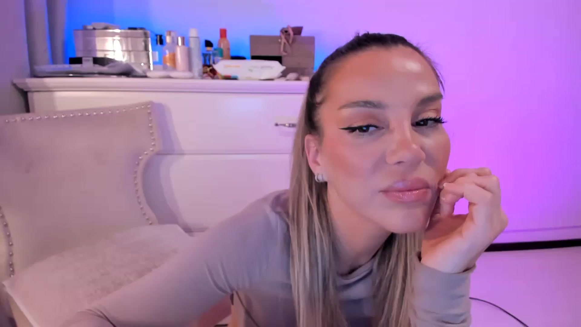 Alesia_ video thumbnail