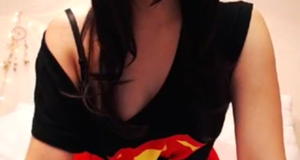 camshow_ video thumbnail