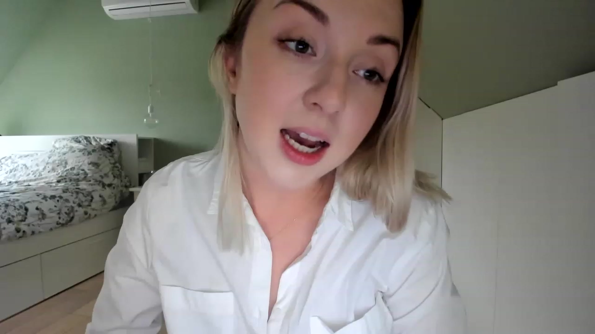 AliceSmiley video thumbnail