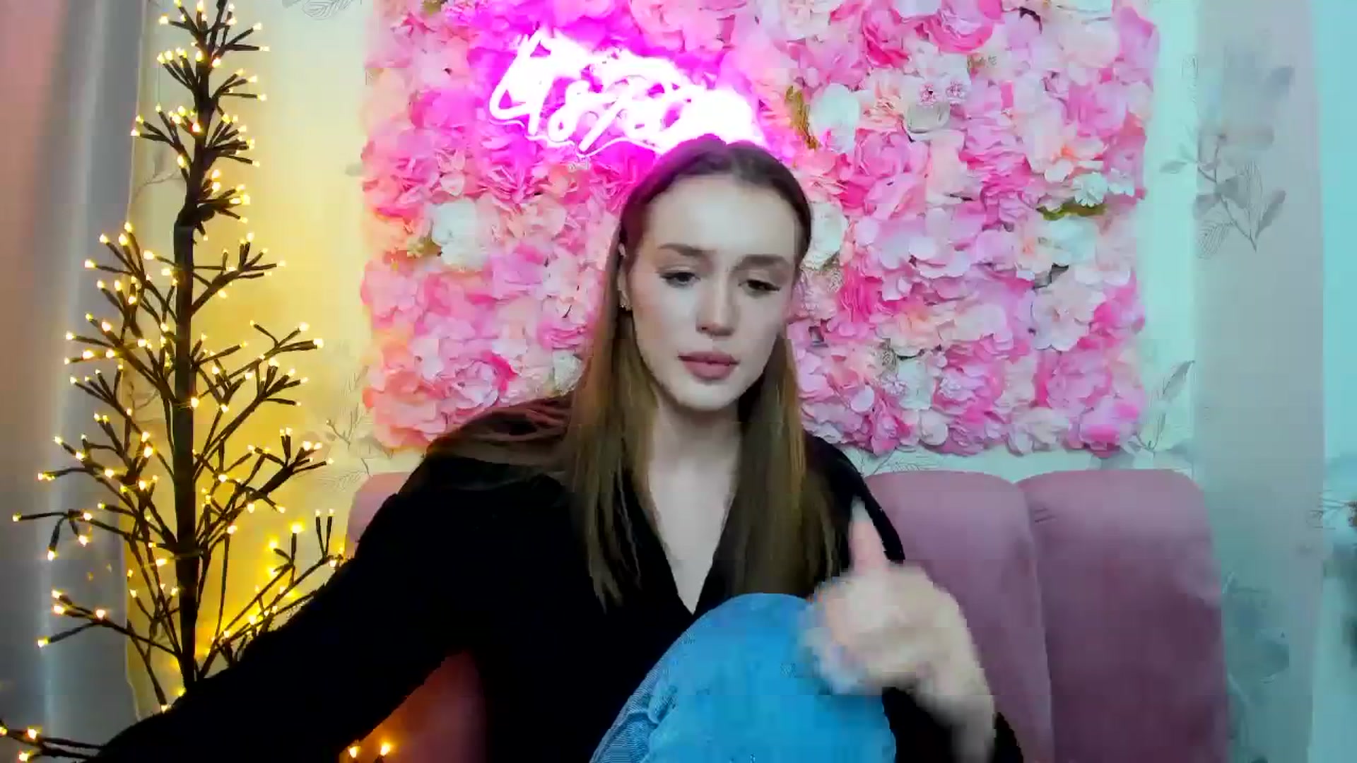 IsabellRrose video thumbnail