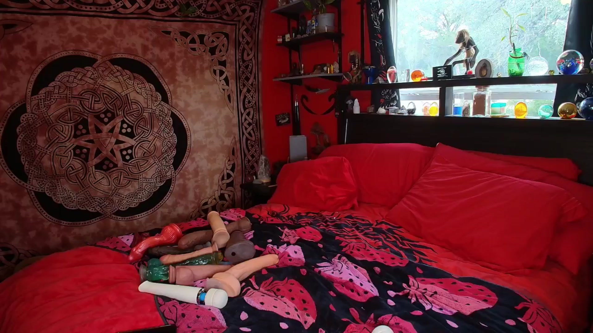 HollyHanna video thumbnail