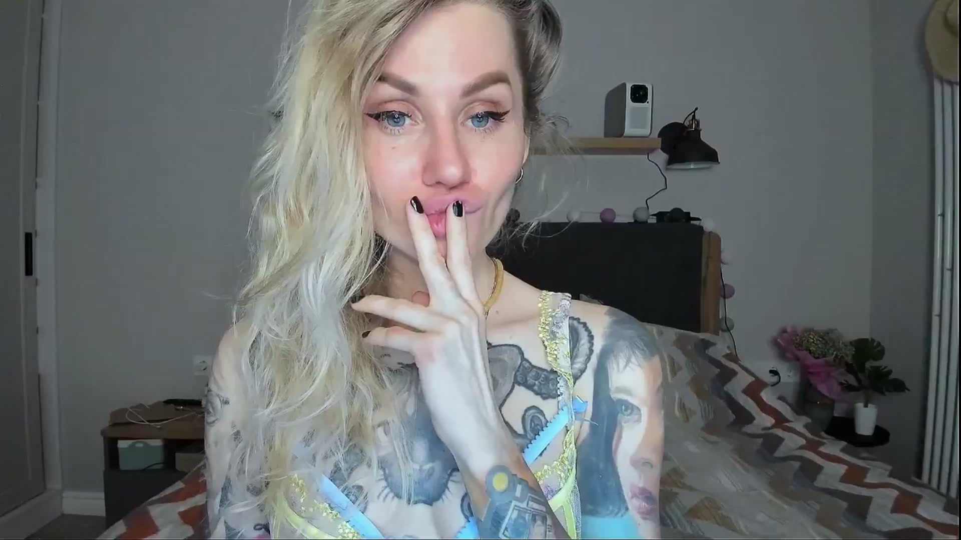 Alexa_Smithhh video thumbnail