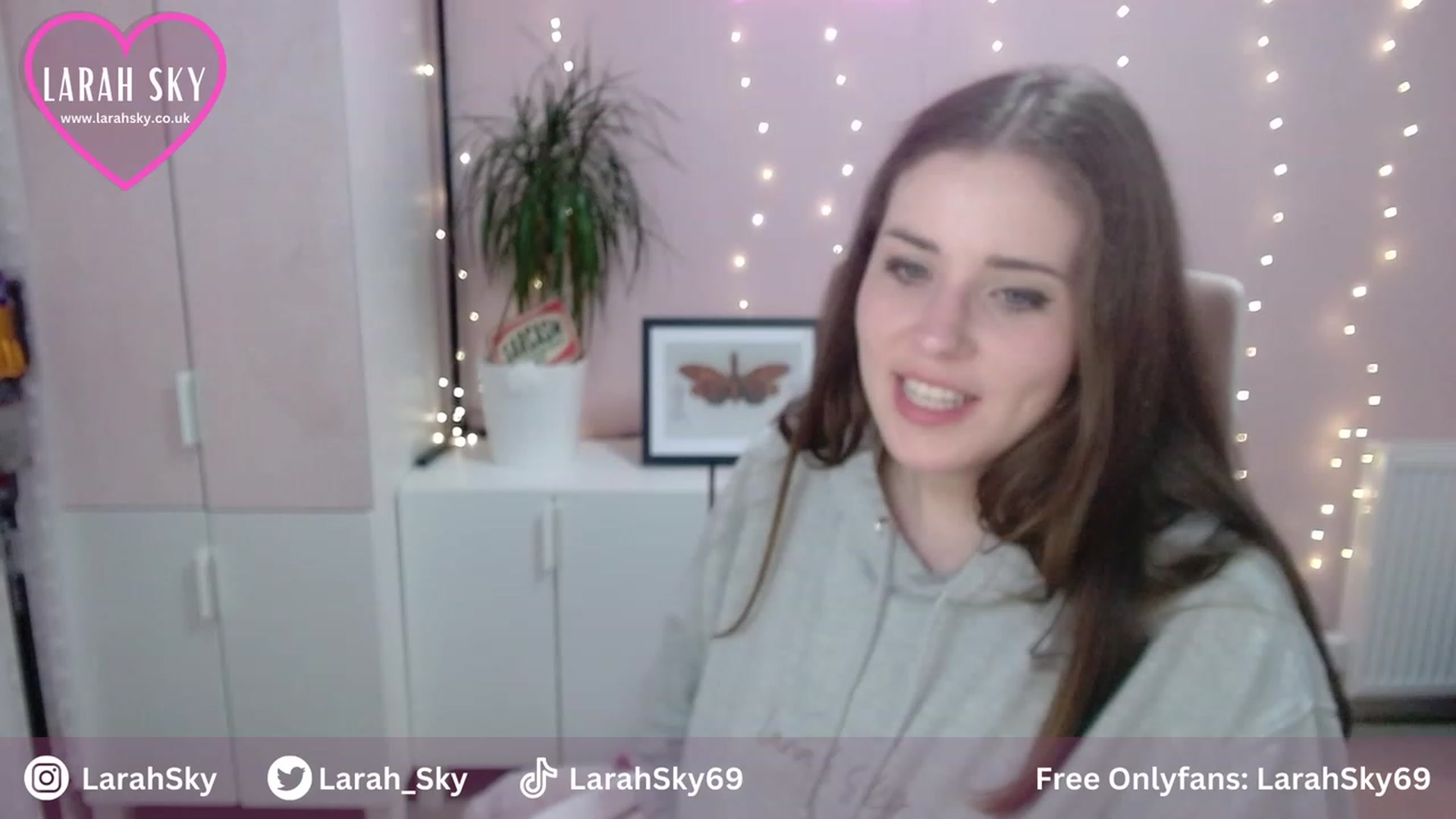 Larah_Sky video thumbnail
