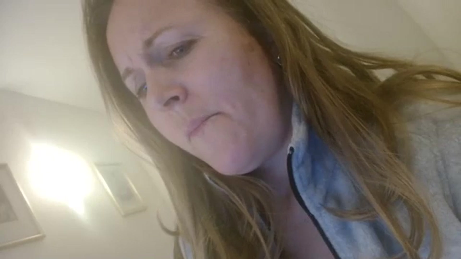 JustLily video thumbnail