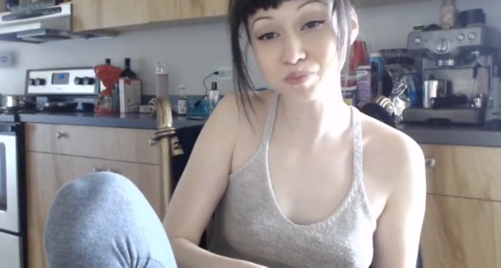 MiNNiE_B00M video thumbnail