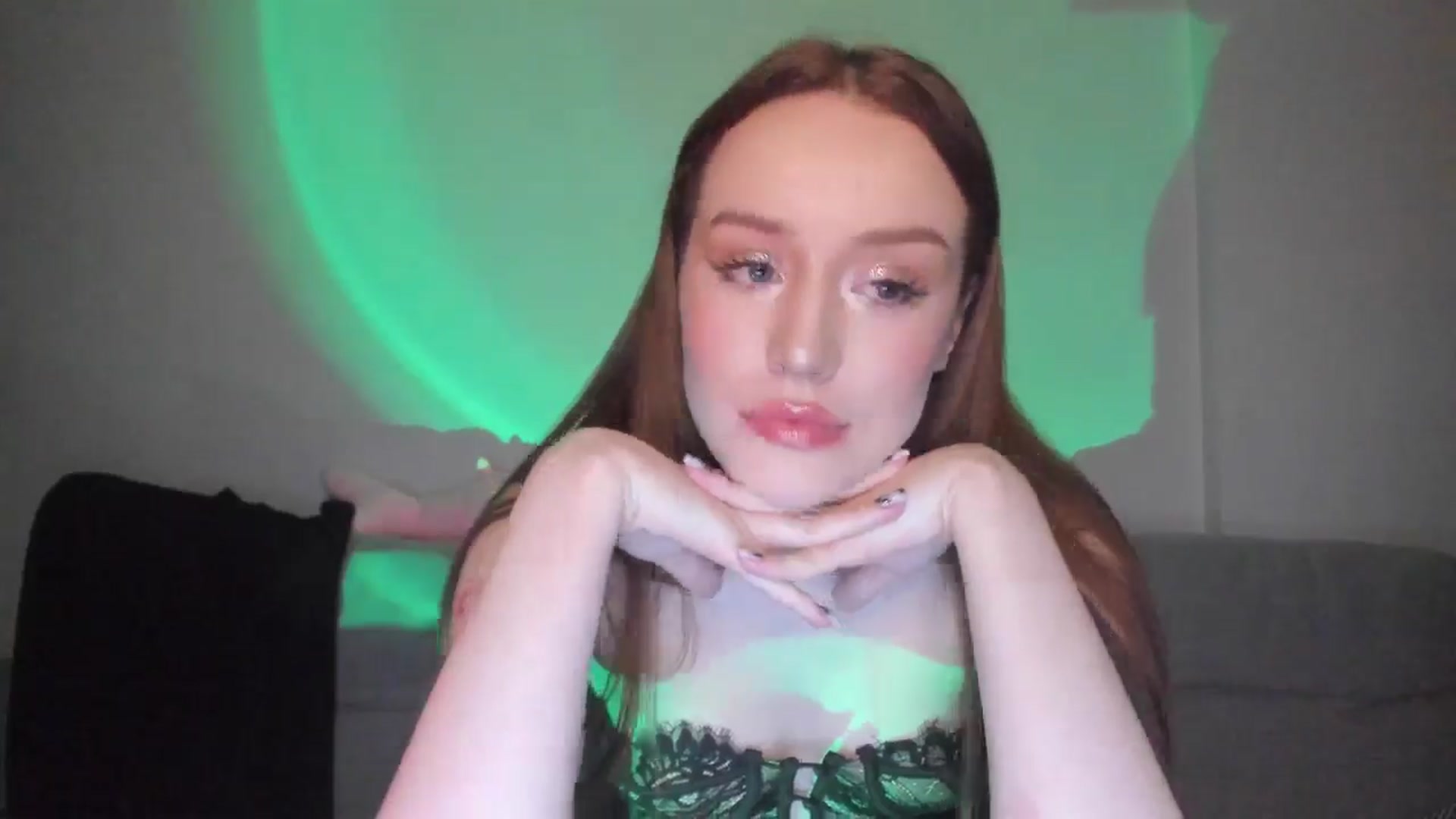 IsabellRrose video thumbnail