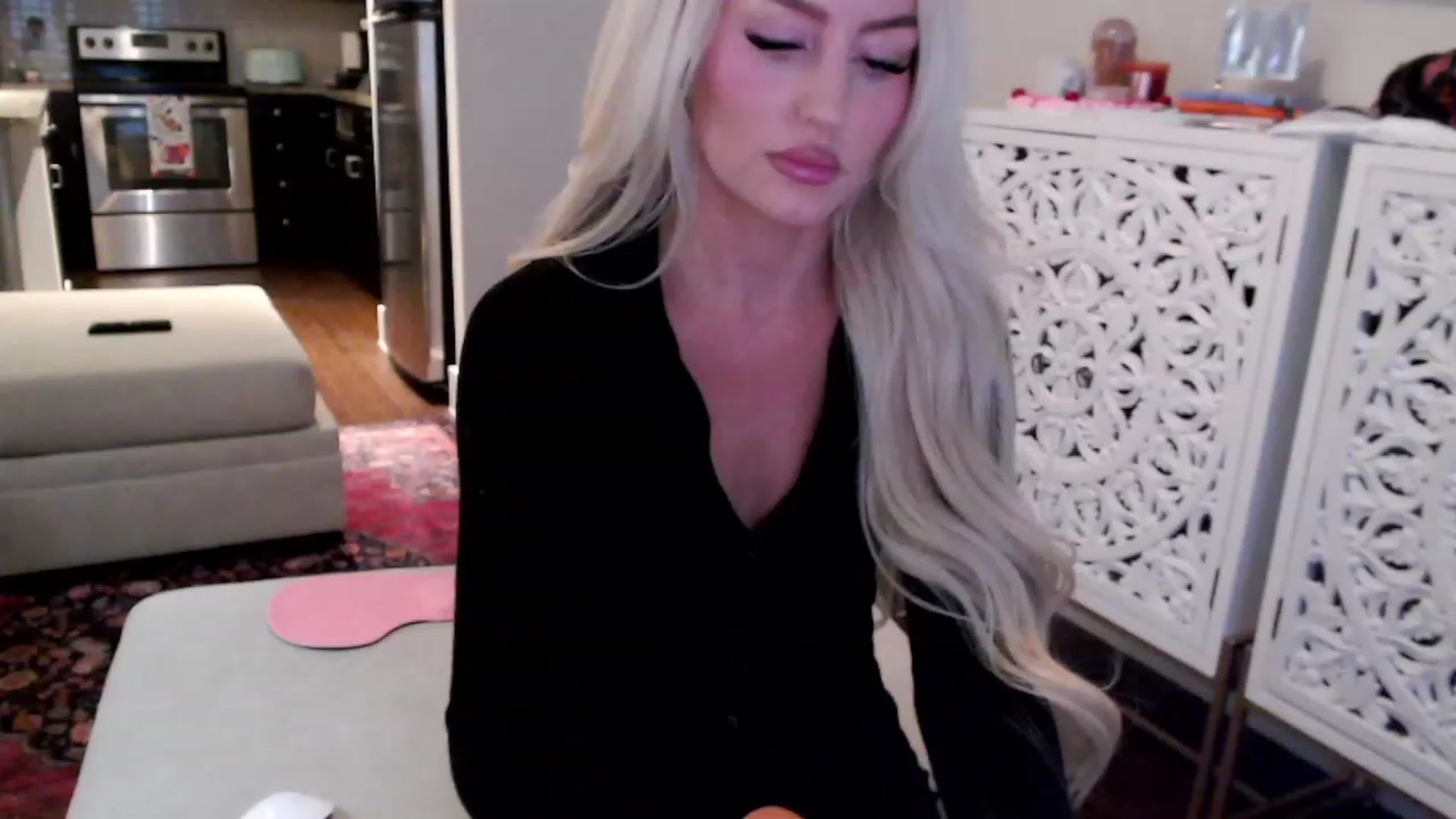 Officialelsa video thumbnail