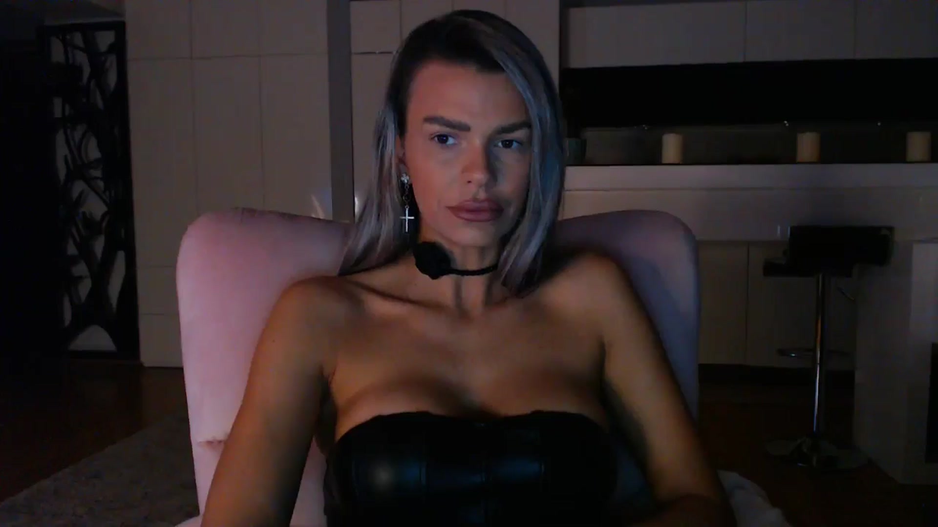 D_y_y video thumbnail