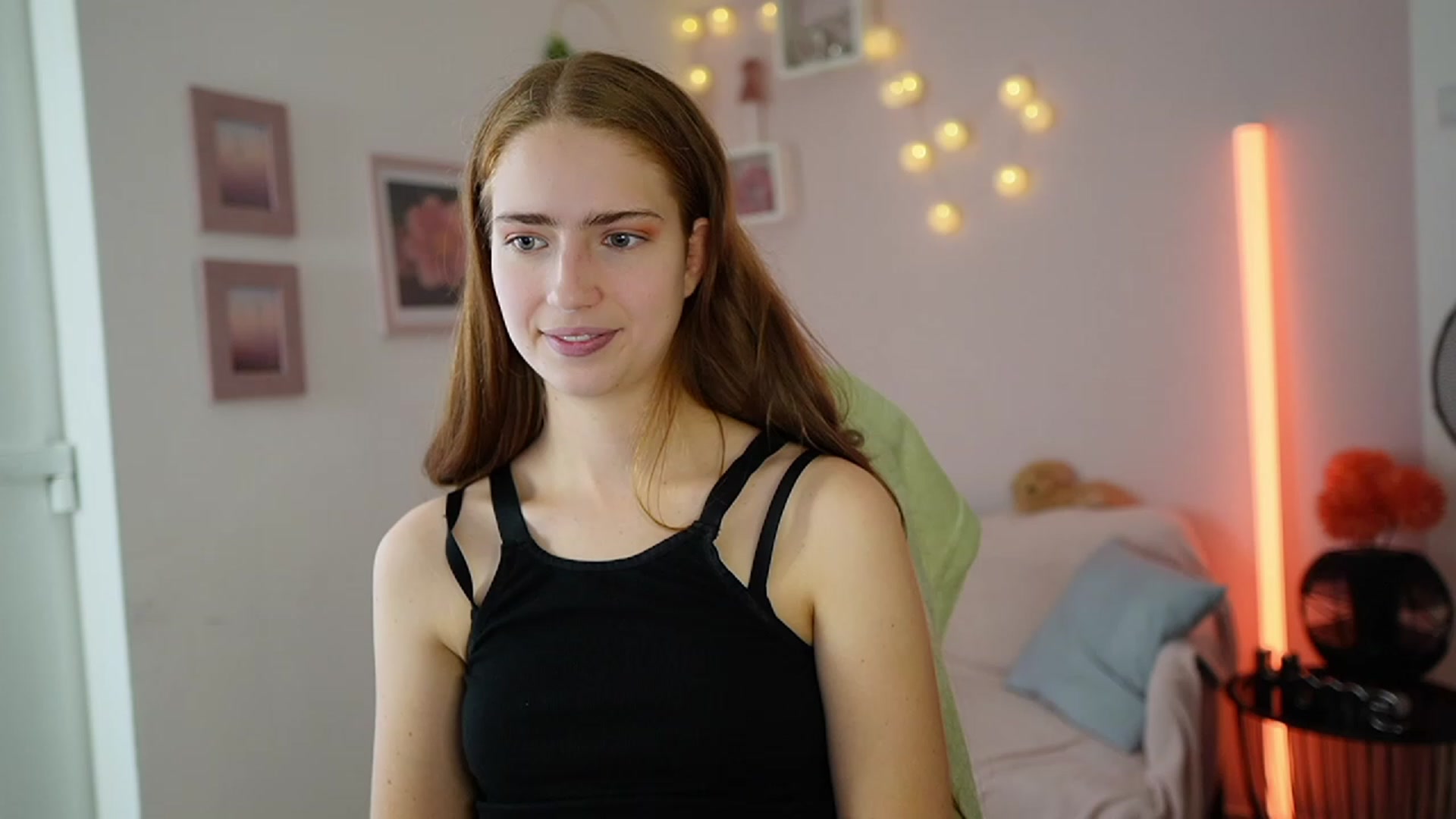 Naomi_Woods18 video thumbnail