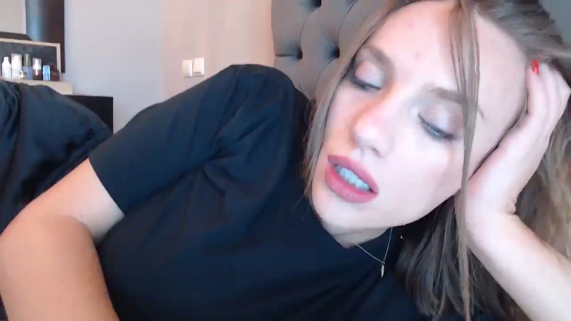 call_me_em video thumbnail
