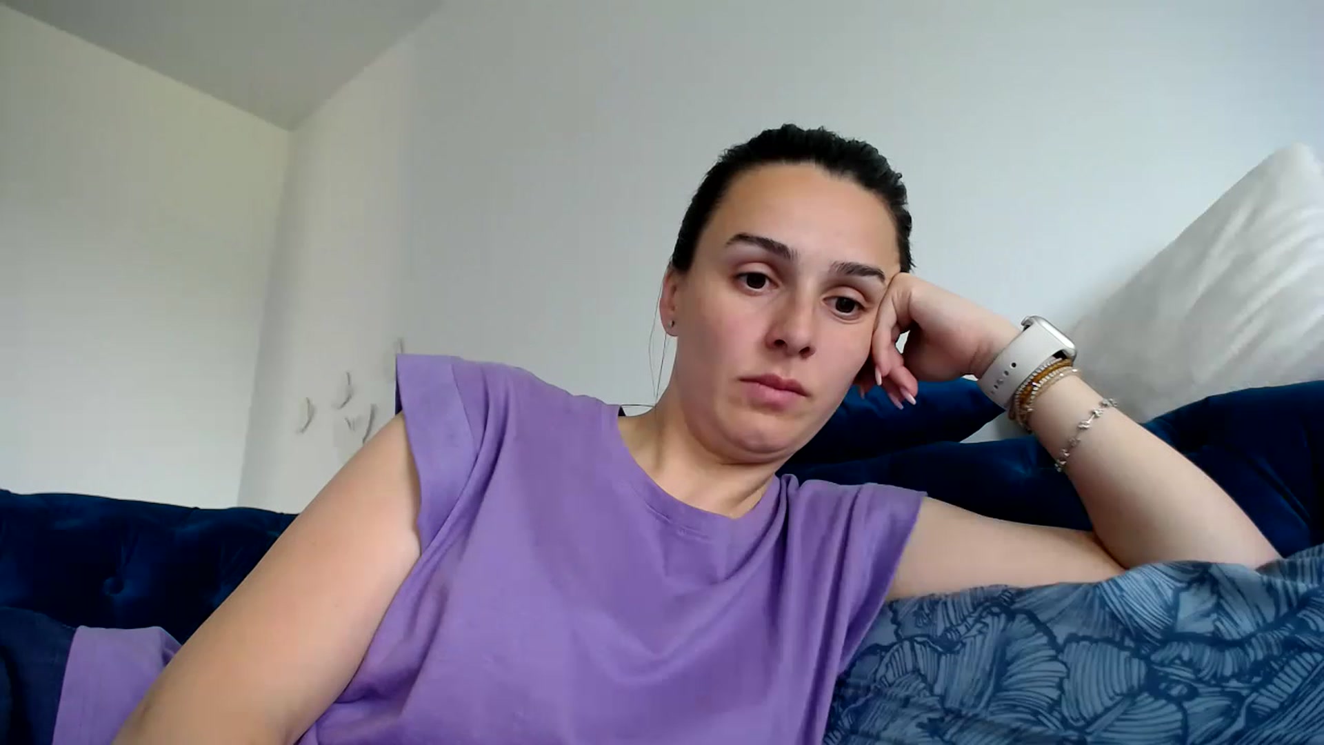 L_A_U video thumbnail