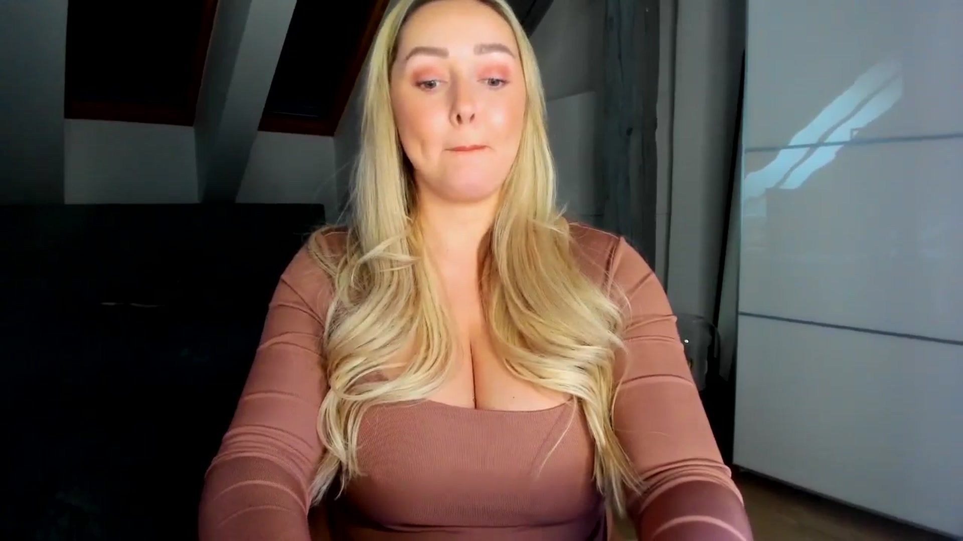 Mi_Ha video thumbnail