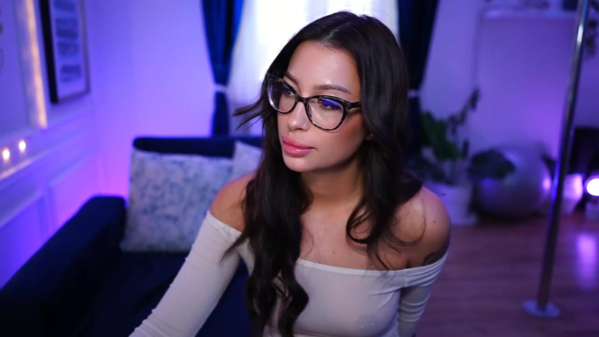 blueexstacey video thumbnail