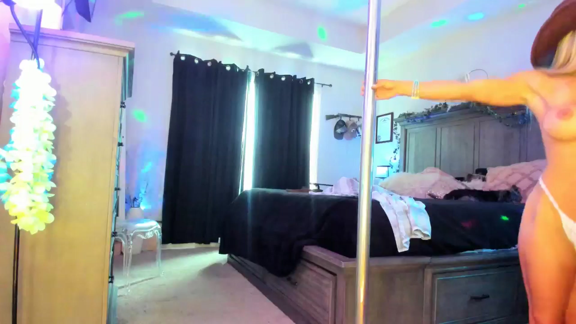 TeXxxx video thumbnail