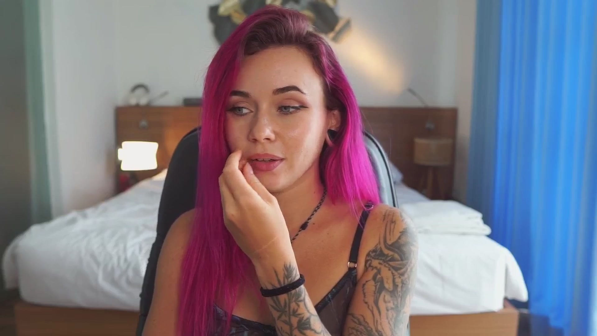 Sarah_Pink video thumbnail