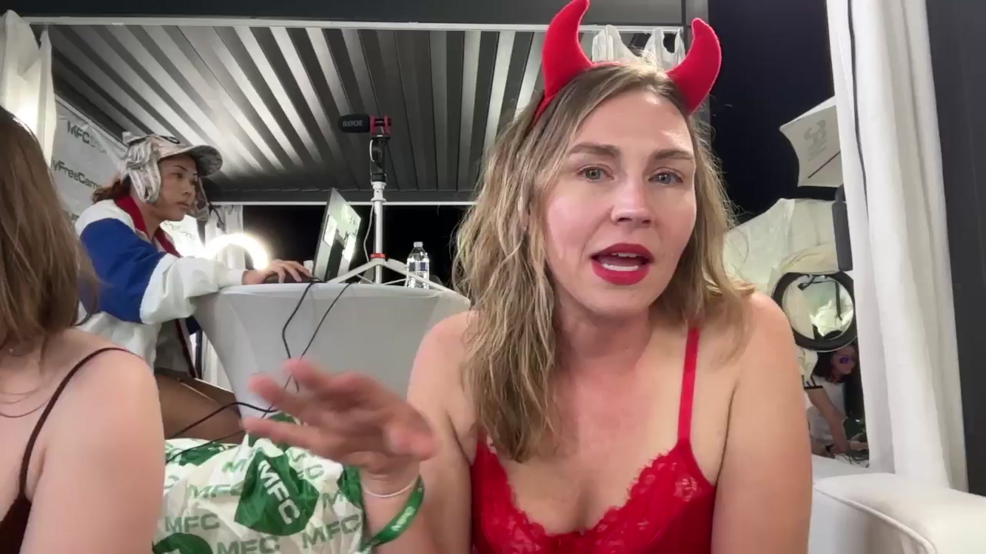 SweetbratKate video thumbnail