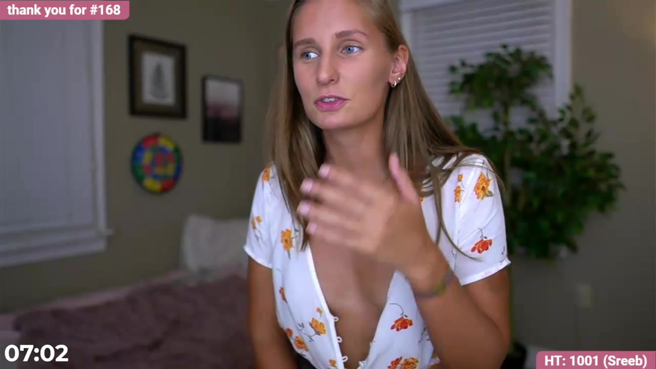 ella_xo video thumbnail