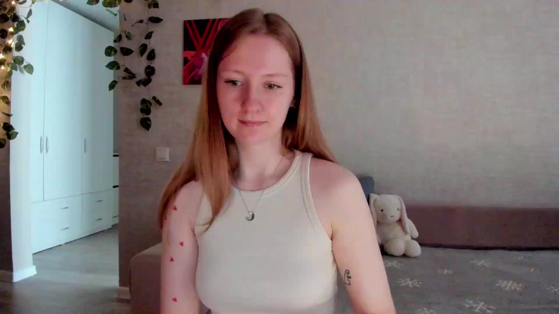 mnialice video thumbnail
