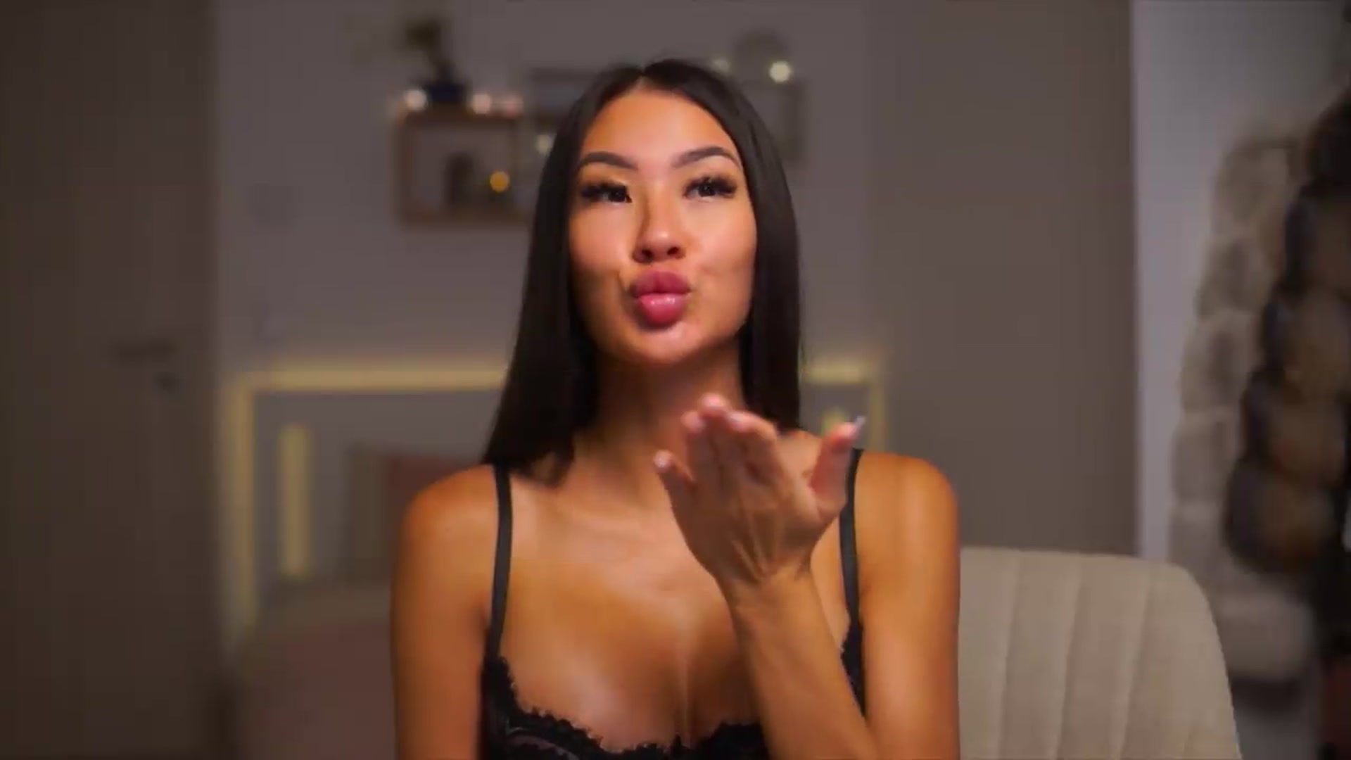 LimitedMai video thumbnail