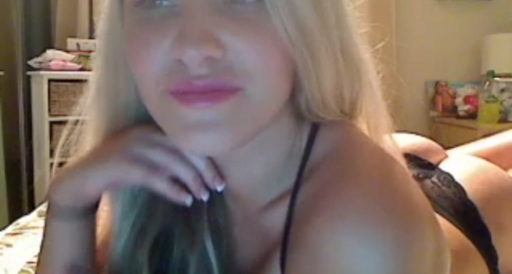 KhloeNxtDoor video thumbnail