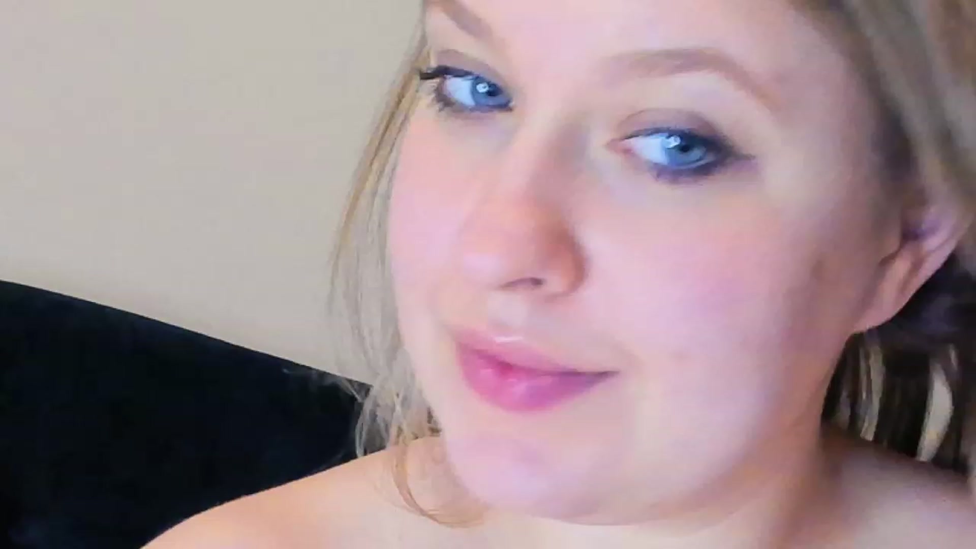 SensualAdict video thumbnail