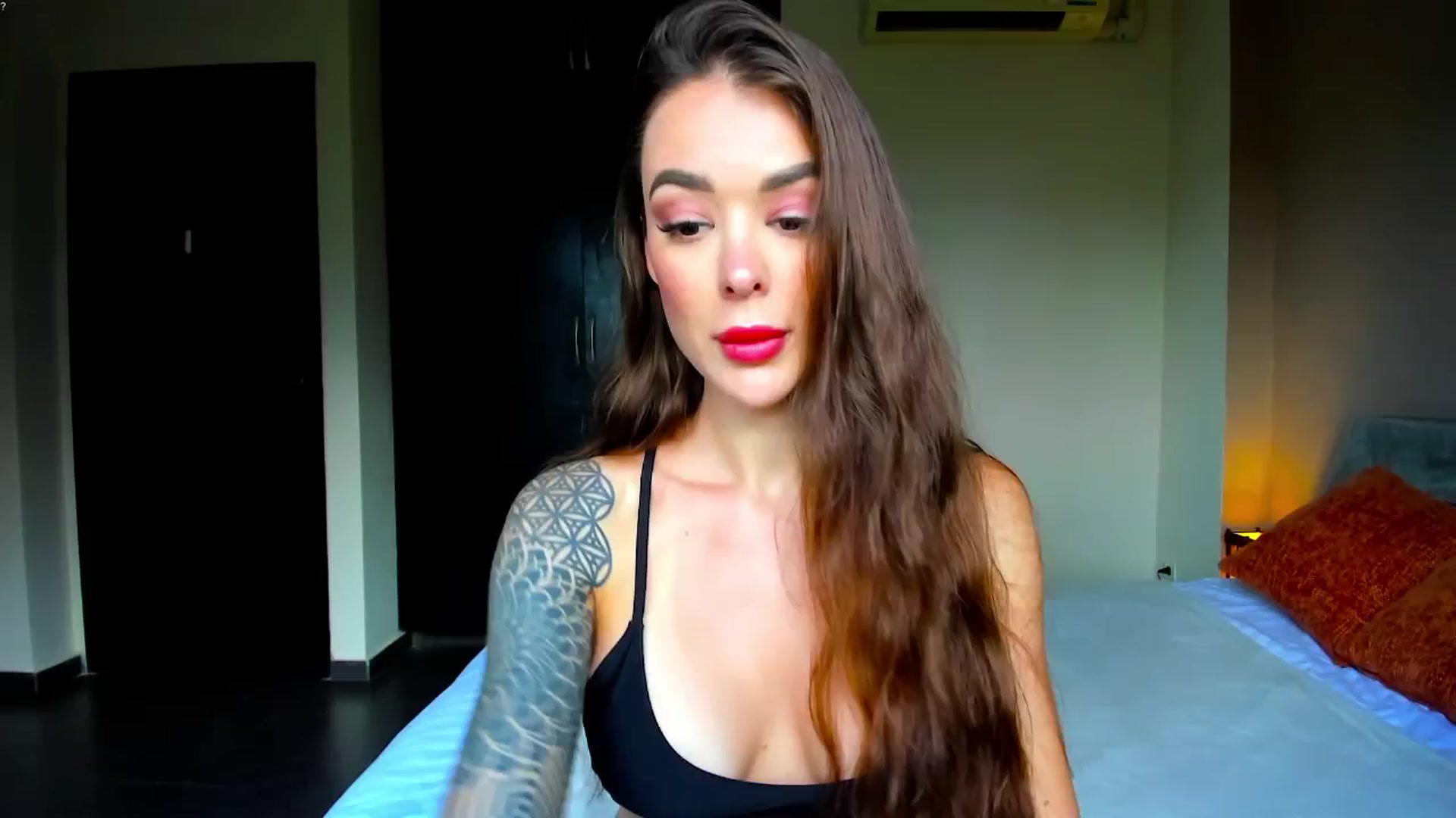 Jul_la_la video thumbnail